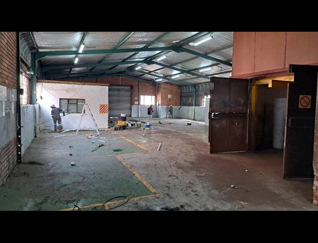 INDUSTRIAL FOR SALE IN ALTON